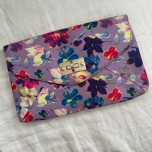 Floral clutch